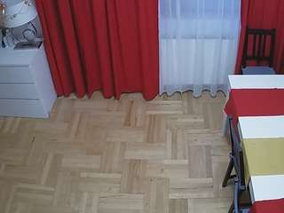 voyeurcam julmodels dining 2